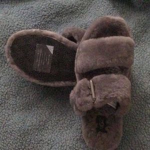 UGG Fuzz Yeah Sandals. BRAND NEW